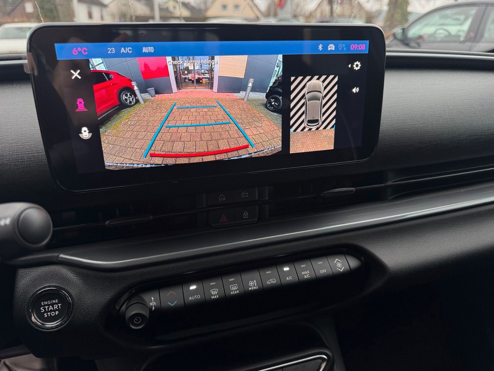 Fahrzeugabbildung Fiat 600 1.2 BUSINESS EDITION NAVI SITZHEIZUNG KLIMA