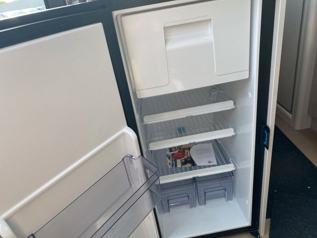 Bürstner Campeo C 600 AT LED Spur Markise Navi Klimaaut.