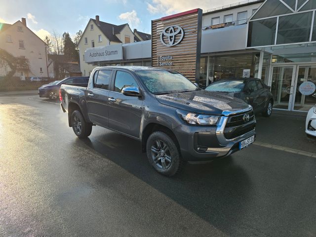 Toyota Hilux 2.4l Double Cab Comfort 4×4 Navi PDC Sitzh