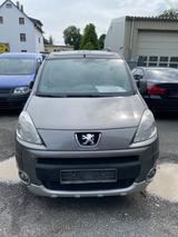 Peugeot Partner Tepee Family - gebrauchte Peugeot Partner aus dem Jahr 2011