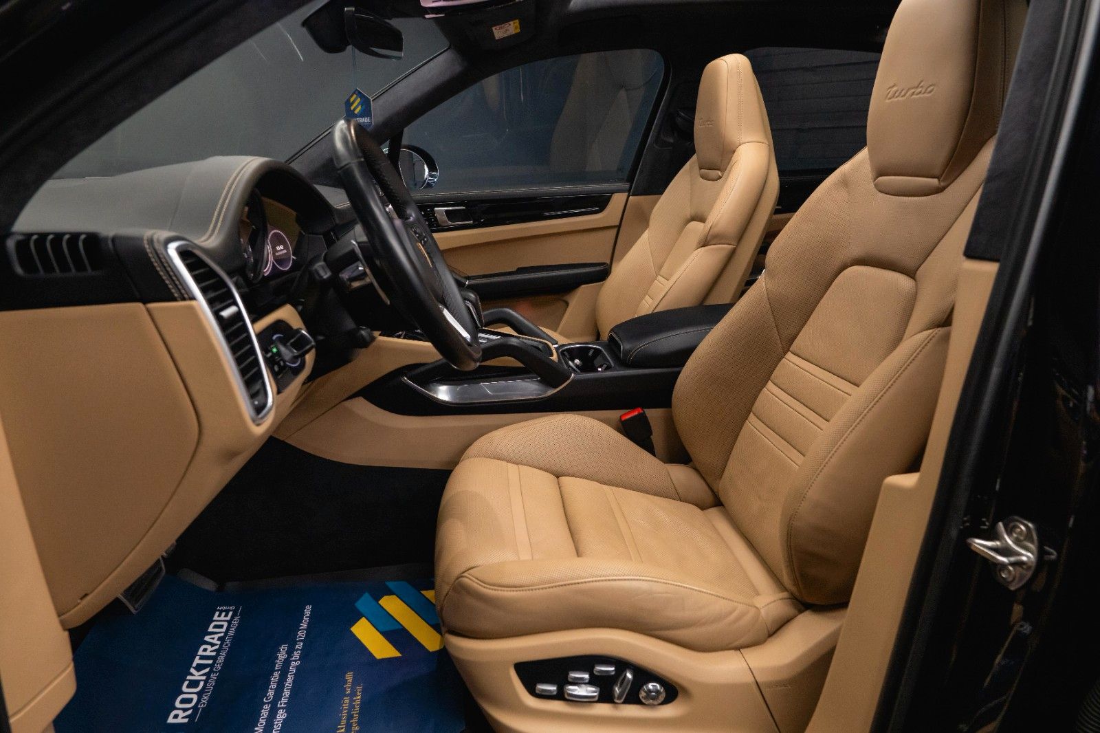 Fahrzeugabbildung Porsche Cayenne Turbo V8 Sport Chrono TECHART *ACC*PANO*