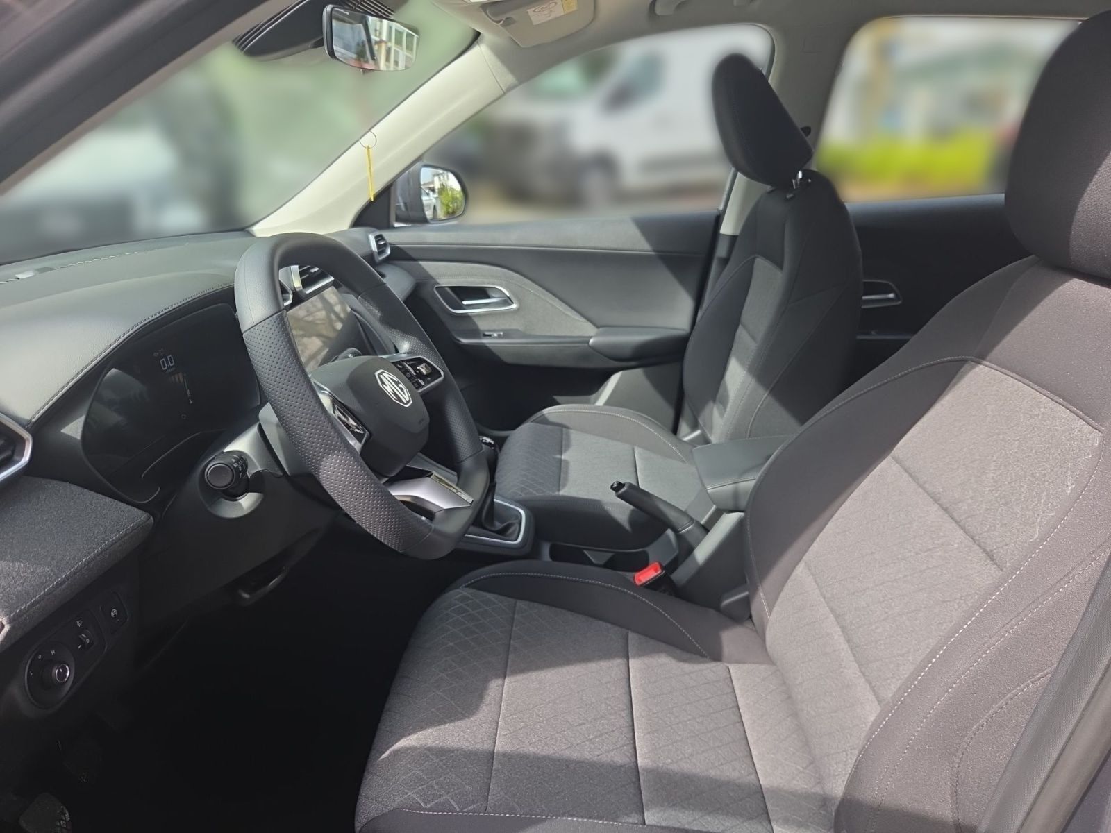 Fahrzeugabbildung MG ZS 1.5 116 PS Schalter Standard *NAVI*KLIMA*DAB*