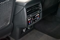 AUDI SQ8 4.0 TDI quattro | Matrix | Pano | AHK | 22" AUDI SQ8 4.0 TDI quattro | Matrix | Pano | AHK | 22"