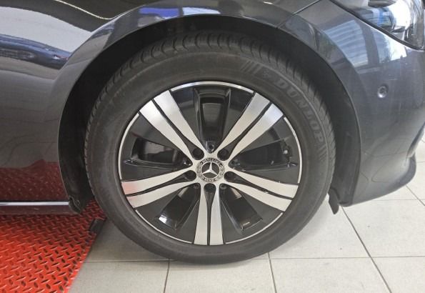 Fahrzeugabbildung Mercedes-Benz C 220 T d Avantgarde 9G-Tronic W206 MBUX ACC DIG