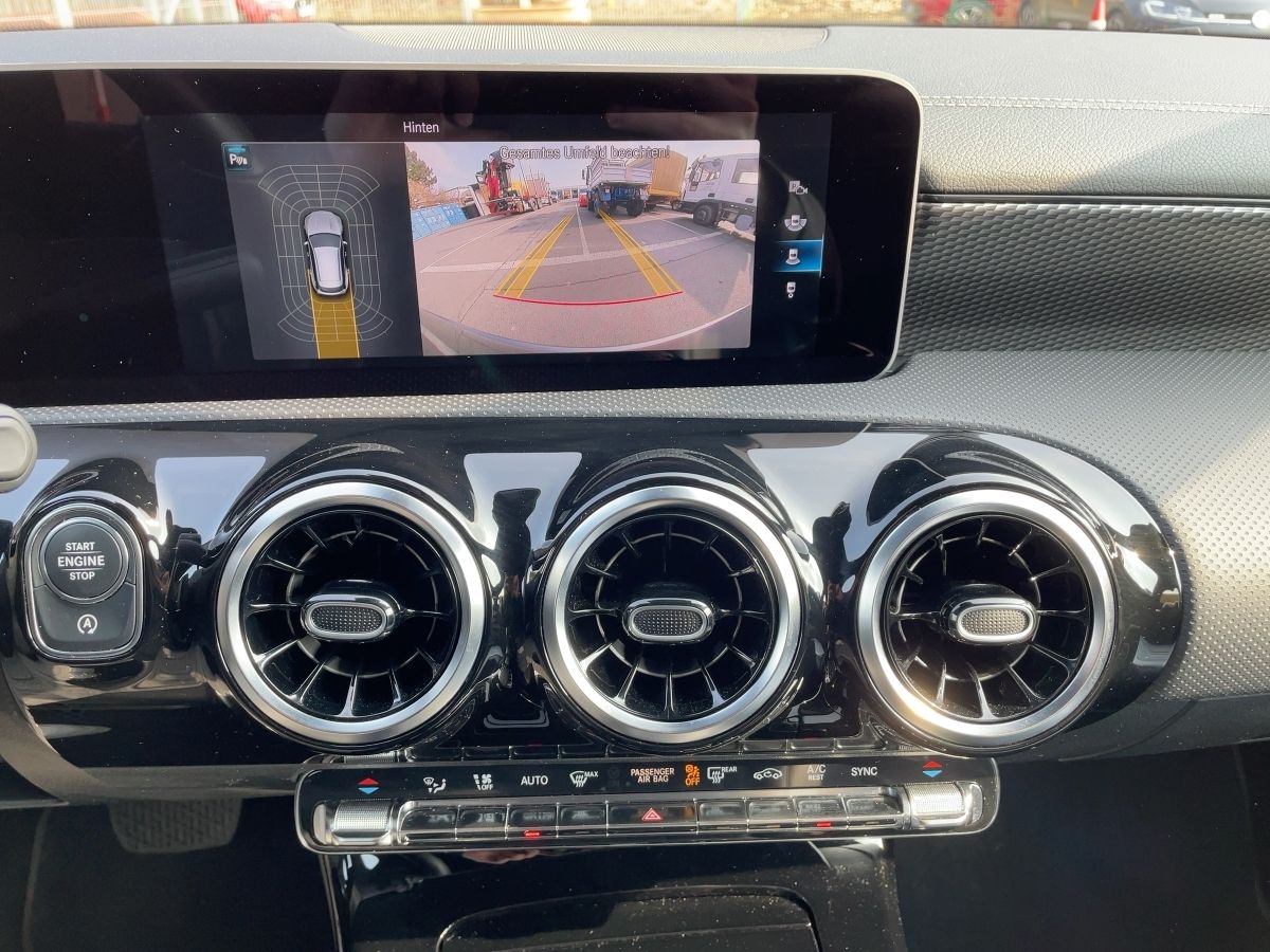 Fahrzeugabbildung Mercedes-Benz CLA 220 d Shooting Brake LED/Kamera/Navi/AHK