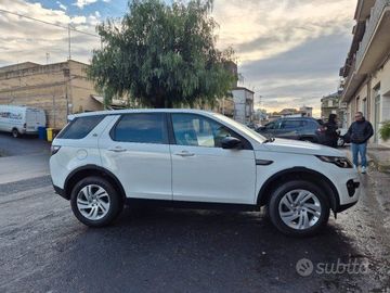 Land-Rover Discovery Sport - 1