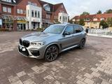 BMW X3 M Comp., Vollausstattung, 2. Hand - graue BMW X3 M