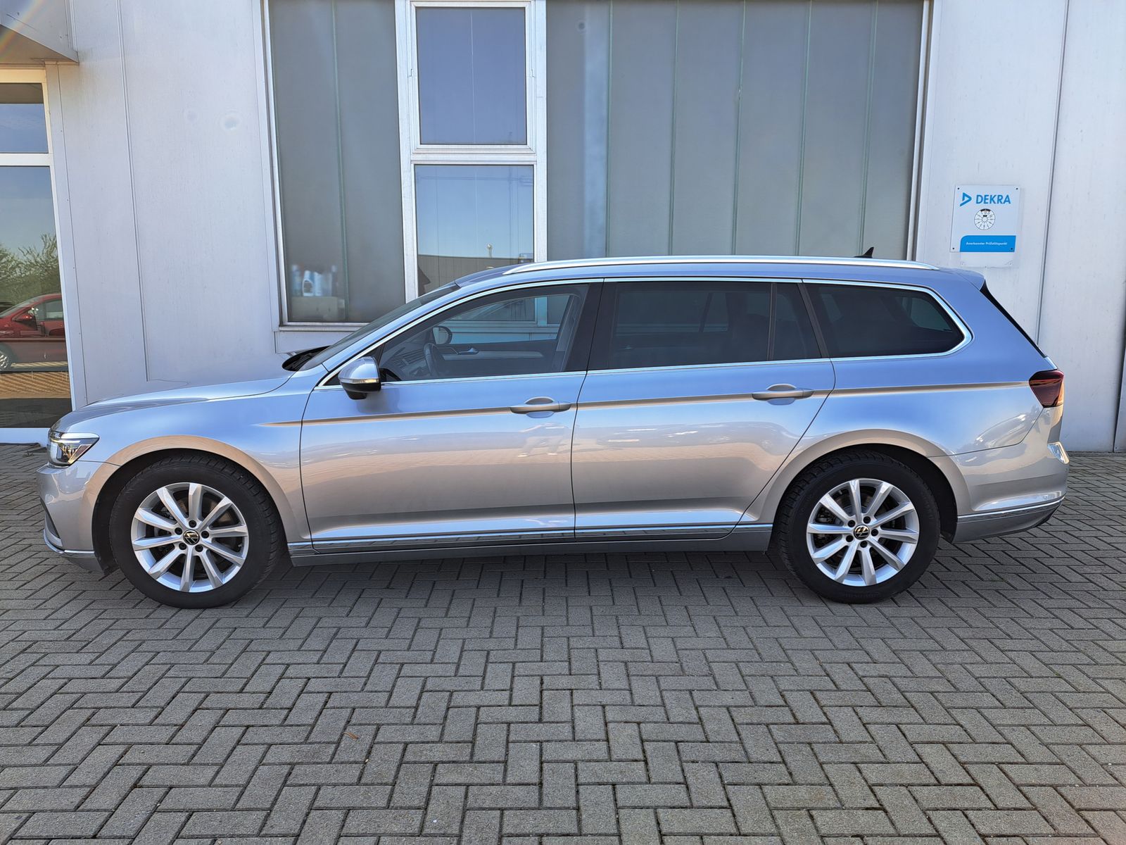 Fahrzeugabbildung Volkswagen Passat 2.0 TDI Elegance MATRIX AHK NAVI EL.HECKK
