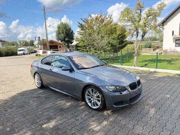 BMW 330 - 2