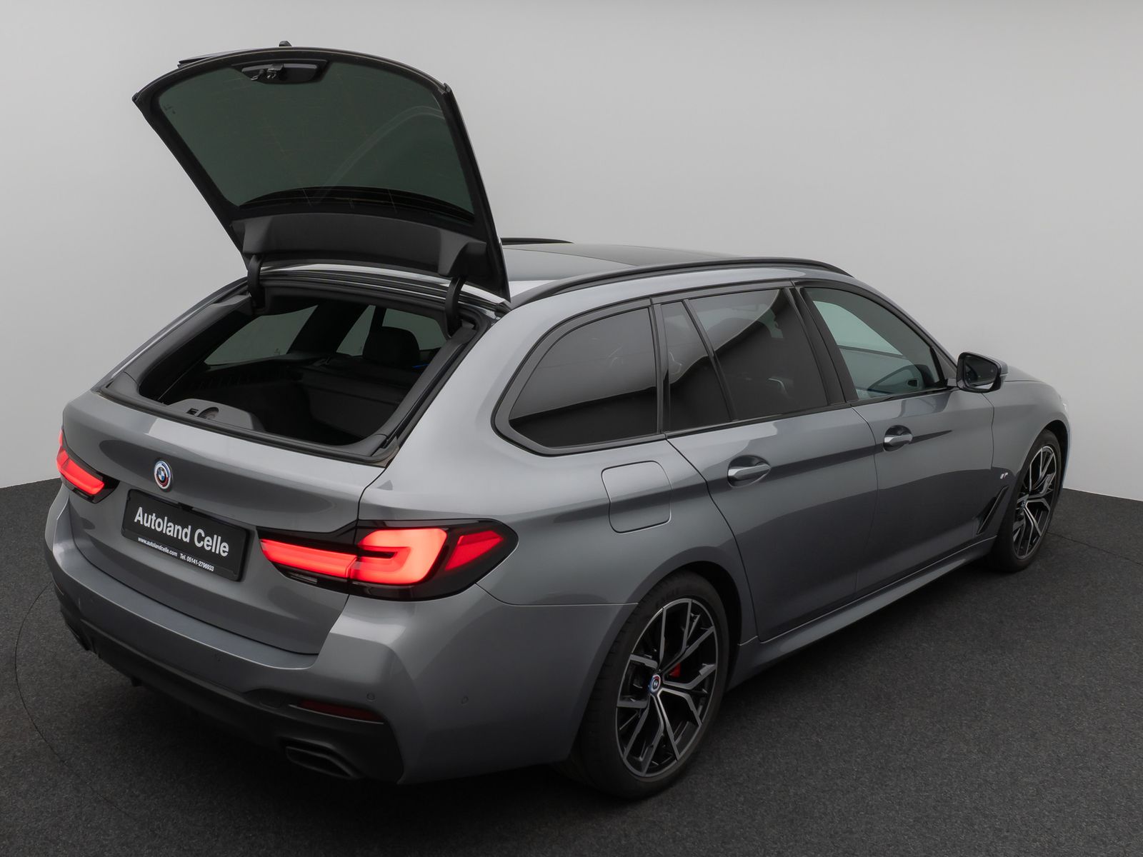 Fahrzeugabbildung BMW 540d xD M SportPro Panoram Kamera Laser HUD HiFi