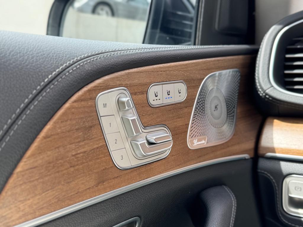 Mercedes-Benz GLS 400