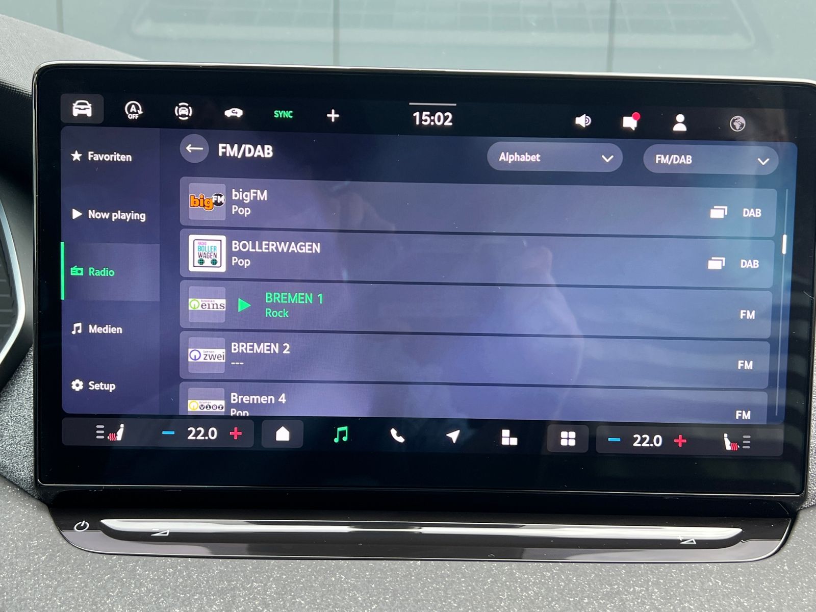 Fahrzeugabbildung SKODA Octavia Combi TOUR 2.0 TDI DSG *AHK, Travel Assi