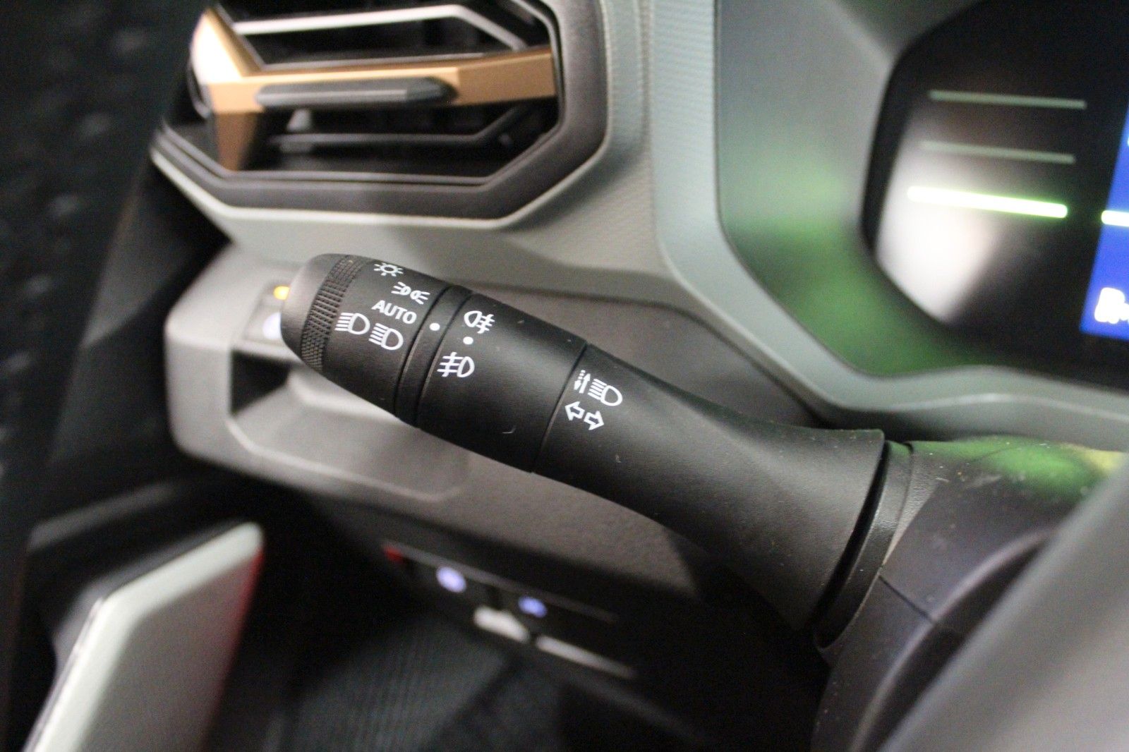 Fahrzeugabbildung Dacia Duster hybrid-G 150 4x4 Extreme MY26