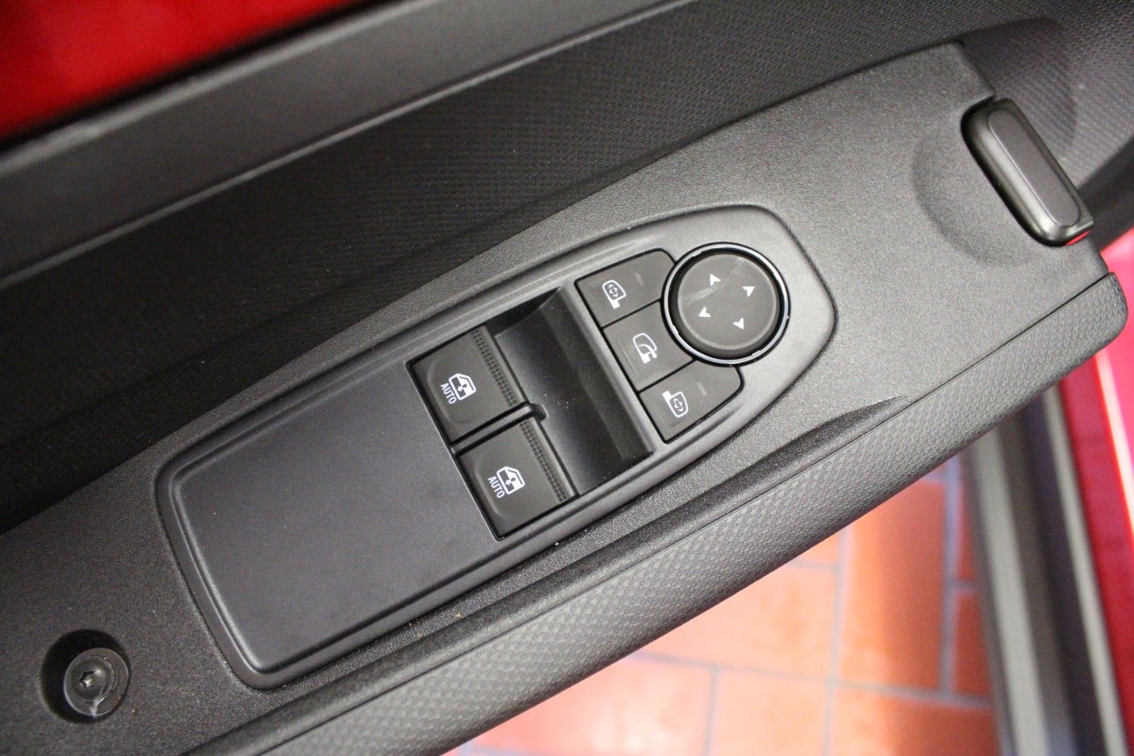 Fahrzeugabbildung Renault Twingo E-Tech 80 Urban Range *Techno*Sitzheizung
