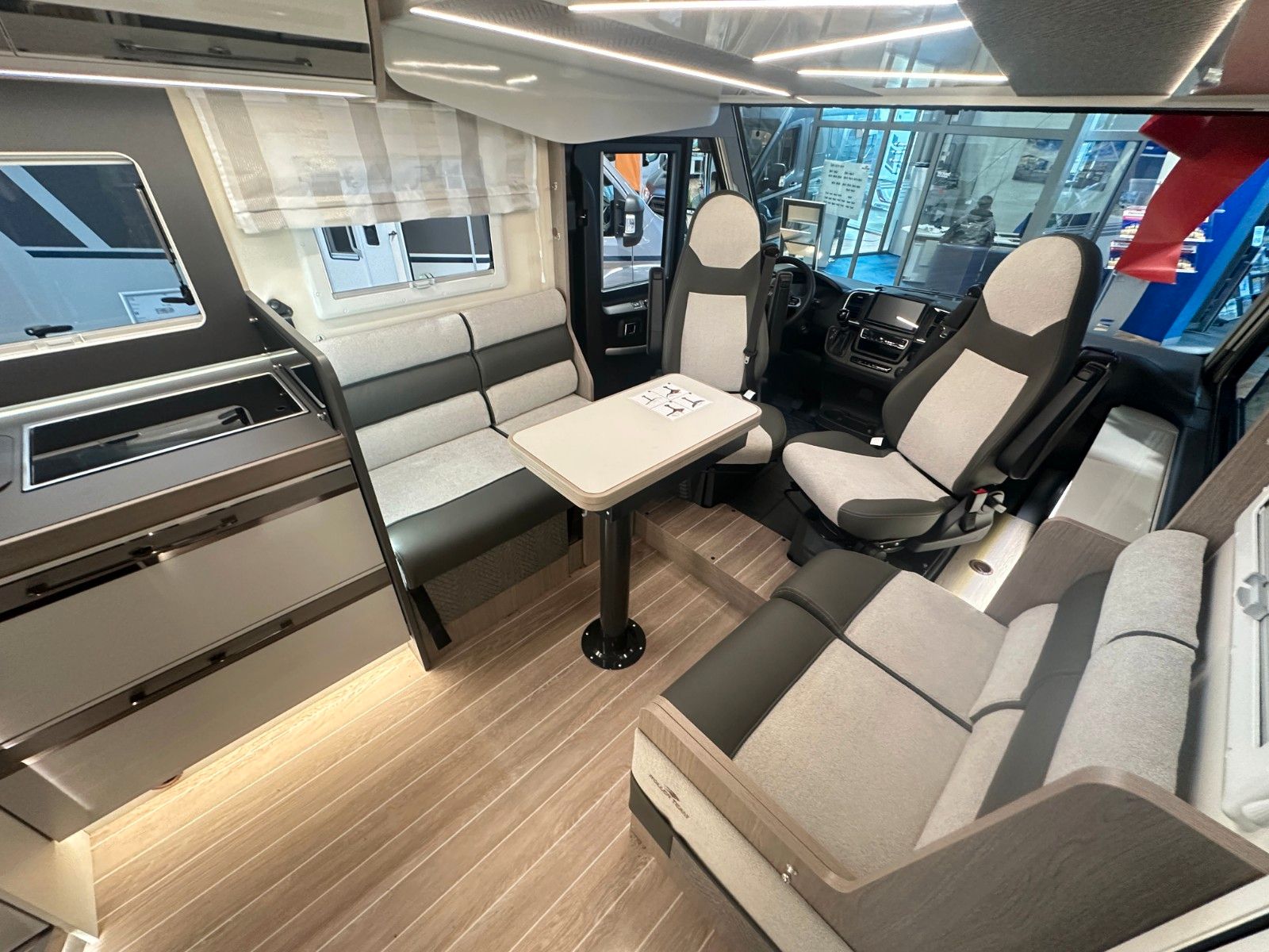Fahrzeugabbildung Roller Team Zefiro 287 Integral Modell 2025 SUMMER SALE