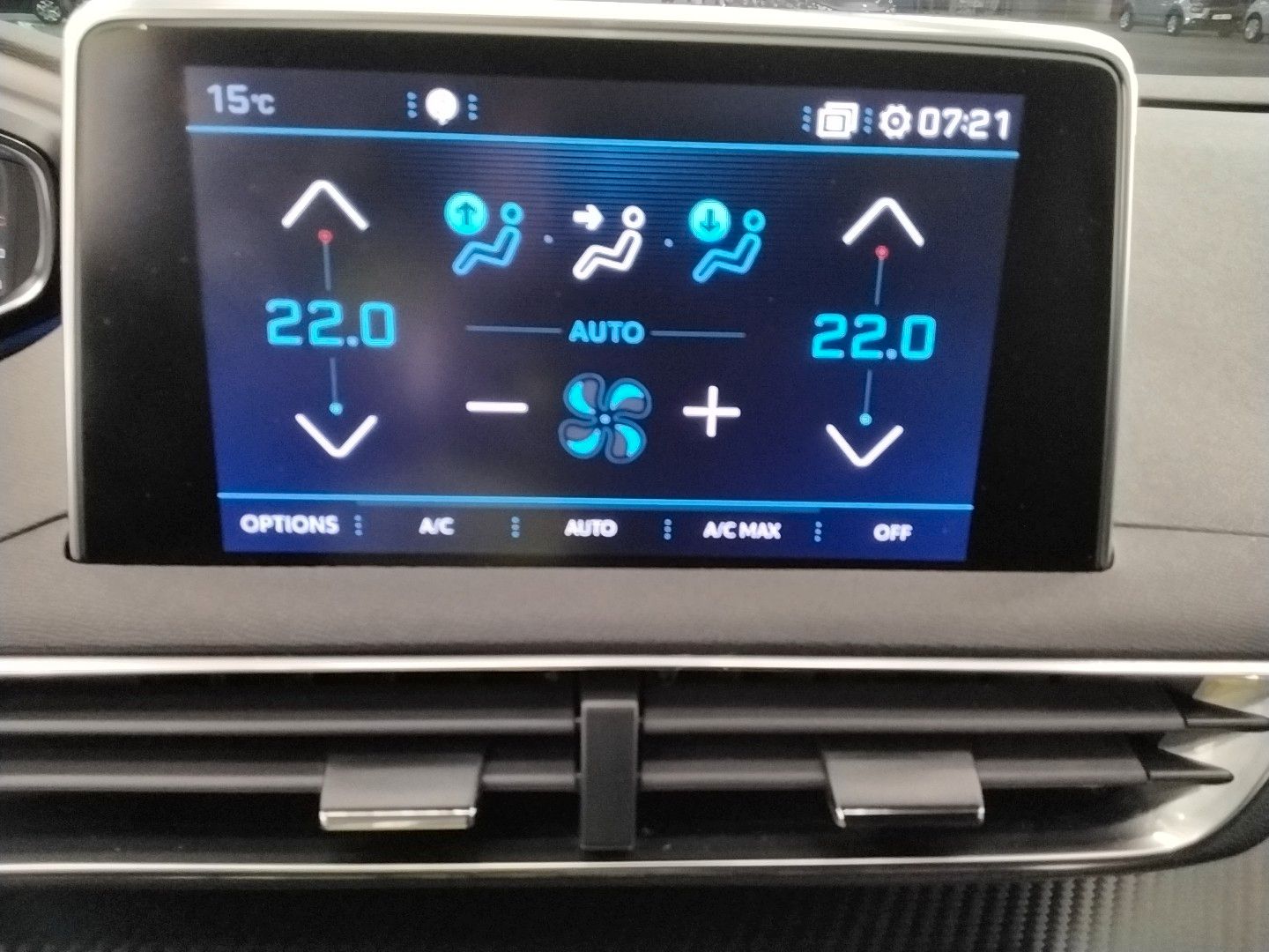 Fahrzeugabbildung Peugeot 5008 Active 1.5D NAVI/LED/PDC/TEMPOMAT