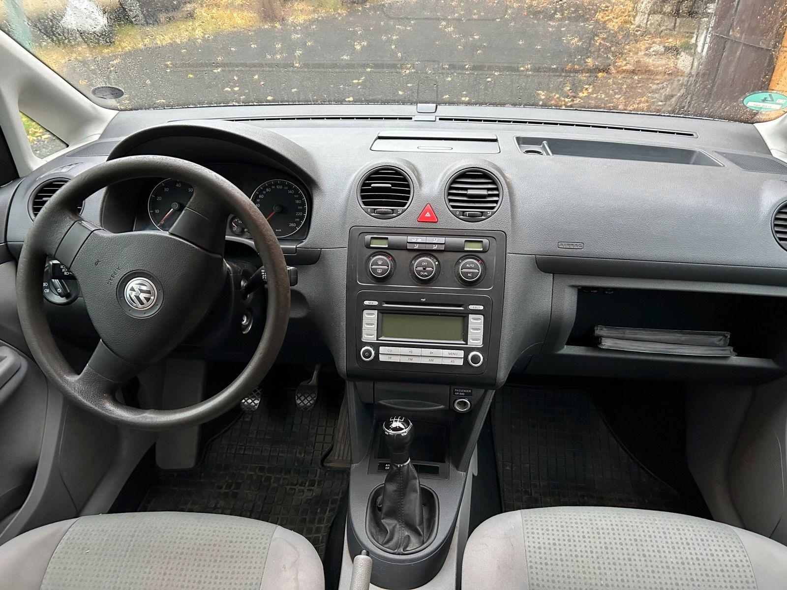 Volkswagen Caddy 2009 — photo 11