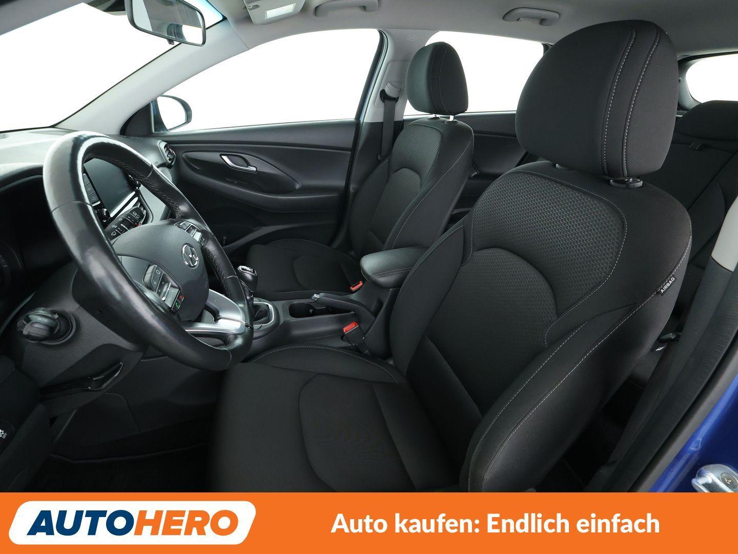 Hyundai i30 1.6 CRDi Trend*TEMPO*CAM*PDC*SHZ*KLIMA*