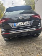 Volkswagen Tiguan 2.0 BiTDI 4M RLine AHK,DSG,HUD,360,20zol - Volkswagen Tiguan: Rline