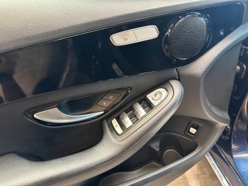 MYAUTOCENTER – Gebraucht- und Jahreswagen mit Werkstattservice in Pfaffenhofen Mercedes-Benz C 180 BlueTec d *Avantgarde*LED*Navi*TÜV*