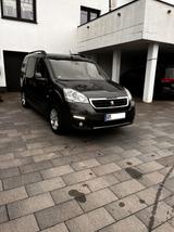 Peugeot Partner Tepee Checkheftgepflegt - Peugeot Partner Tepee aus 2017