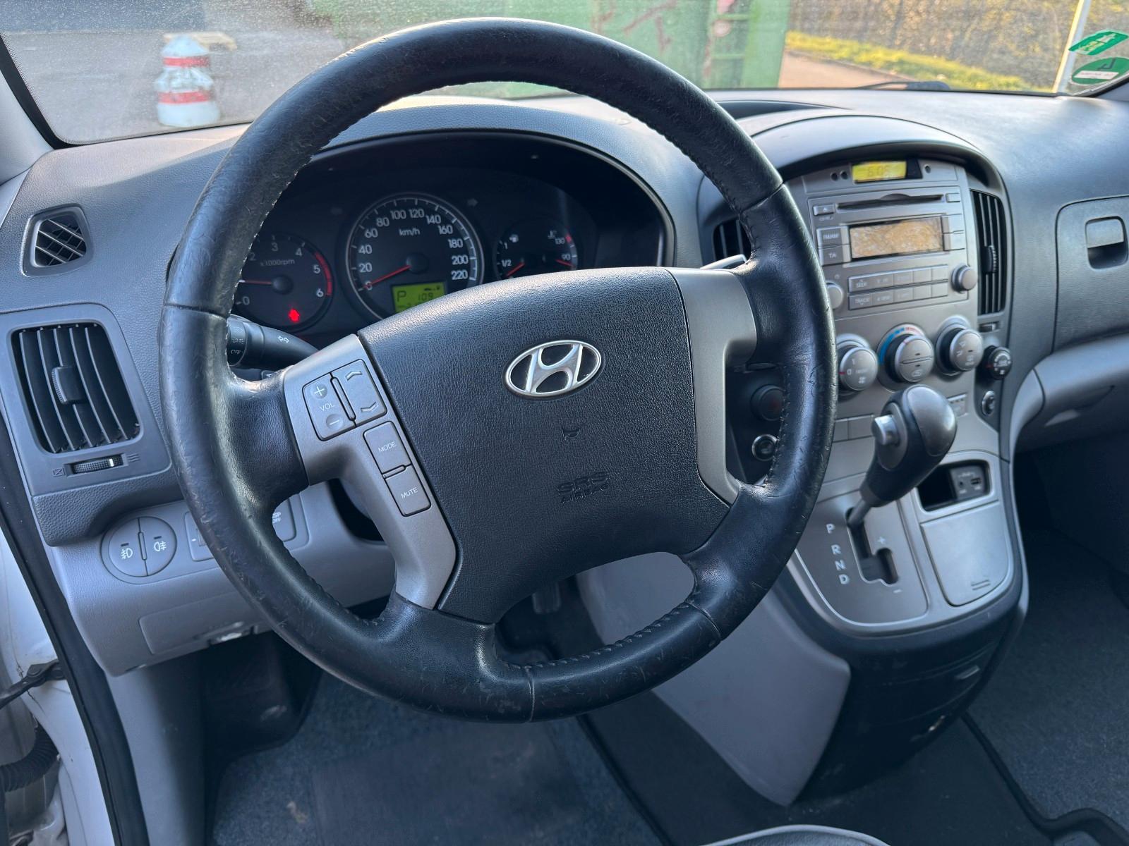 Hyundai H-1 Travel Premium Automatik,Leder,8 Sitze,Klima