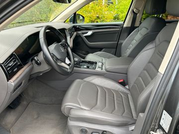 Volkswagen Touareg - 9