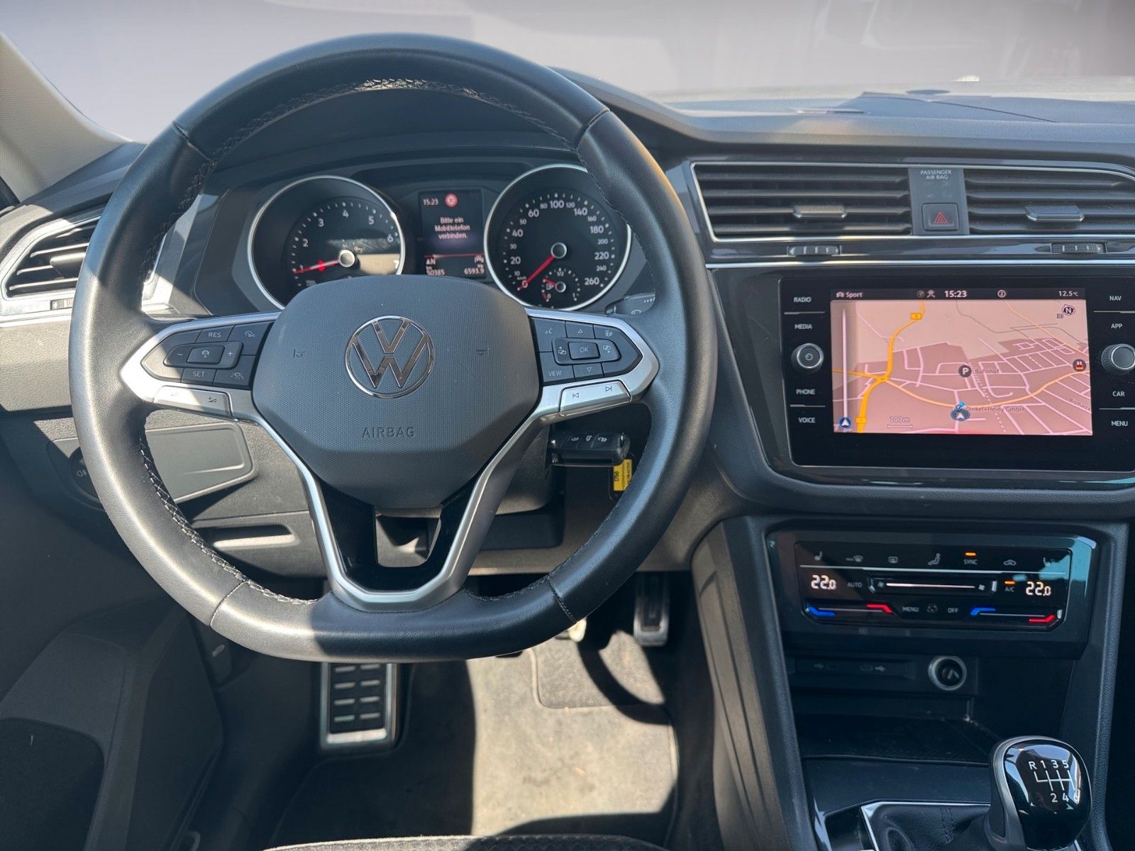 Fahrzeugabbildung Volkswagen Tiguan Life ACTIVE 1.5 TSI