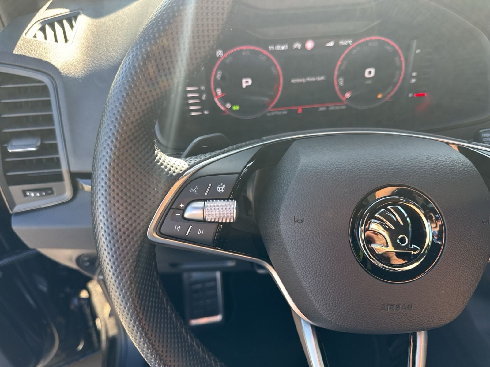Karoq 1.5 TSI Sportline, AHK, Lane Assist, Amund