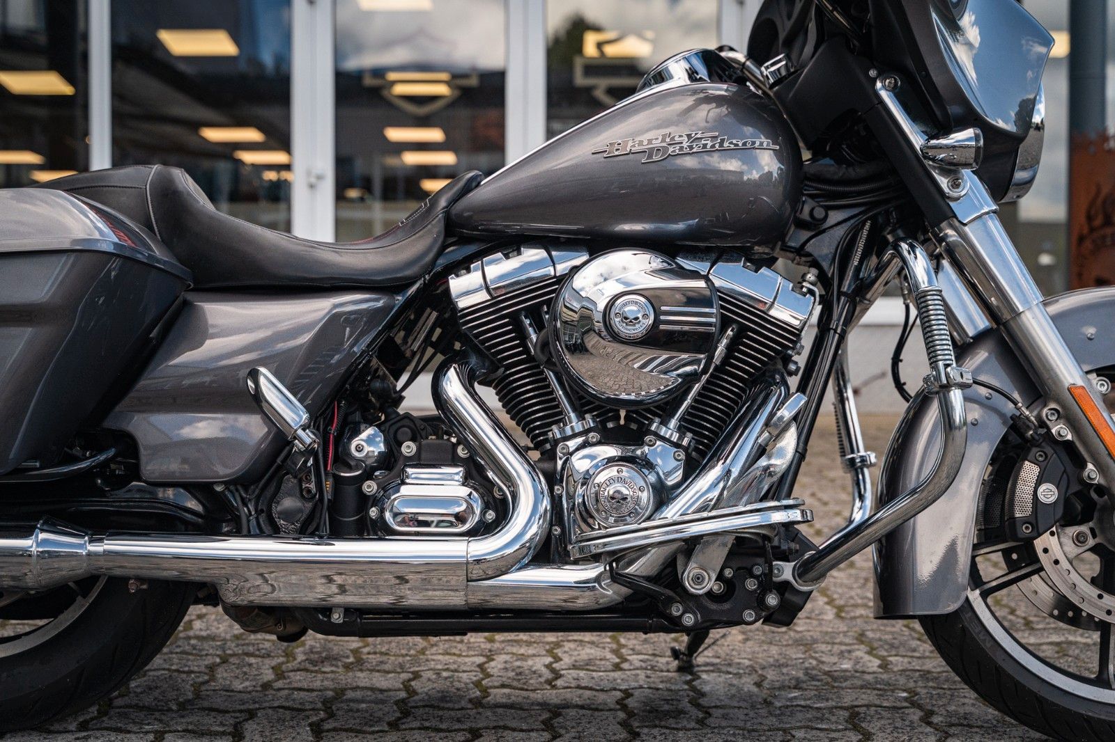 Fahrzeugabbildung Harley-Davidson FLHX Street Glide 103 cui - Kesstech -