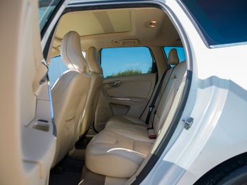 Volvo XC60 - 10