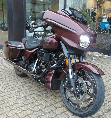 Harley-Davidson FLHXSE CVO Street Glide Limited M2024