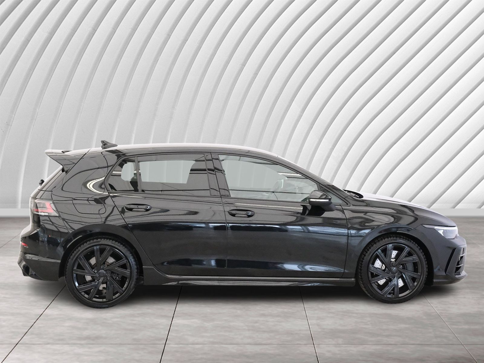 Volkswagen Golf R VIII Lim. 2.0 TSI 245 kW 4Motion R Black foto 4