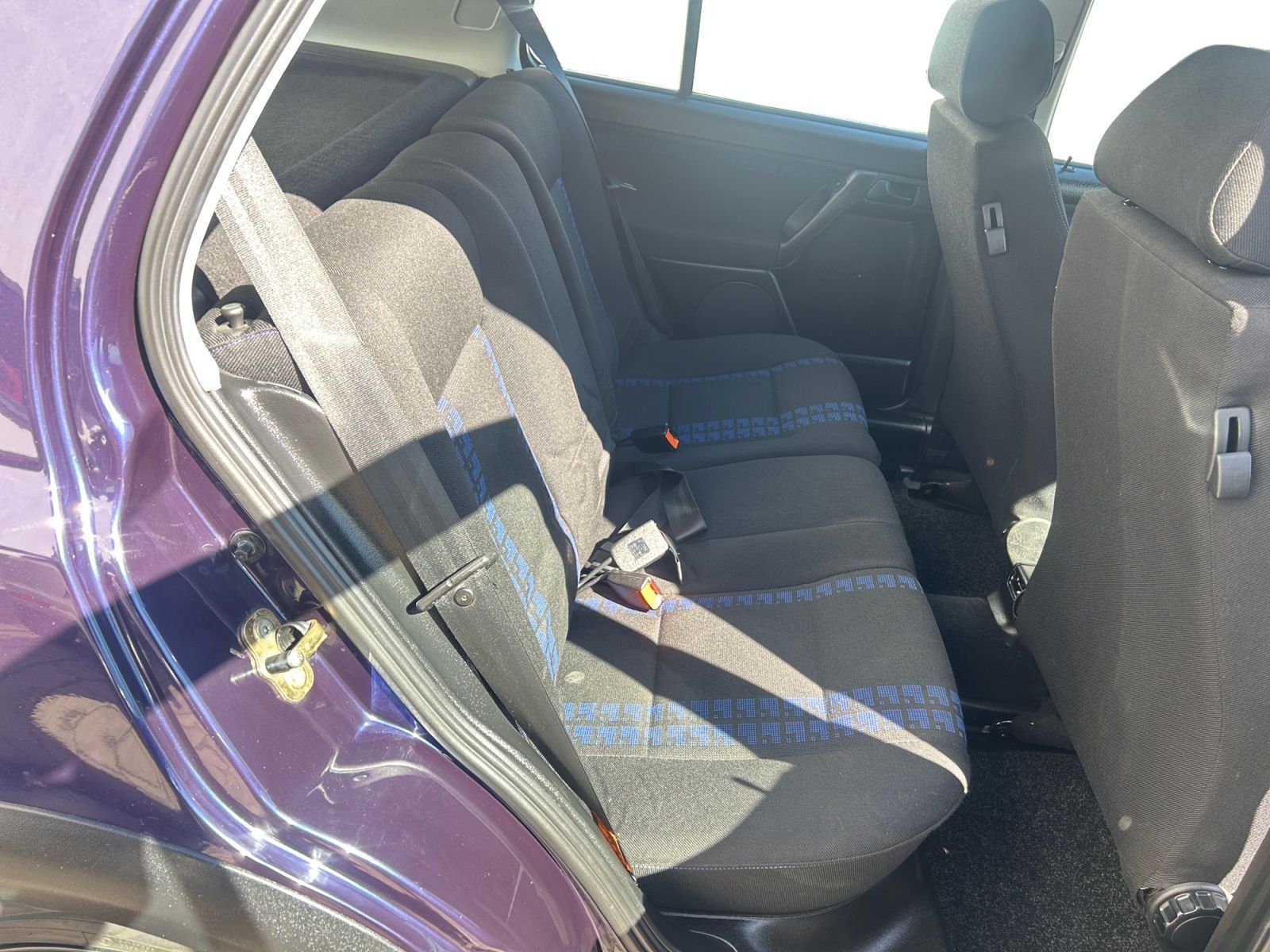 Fahrzeugabbildung Volkswagen Golf 2.0 GTI TÜV 04/2027 H-Kennz. TOP GEPFLEGT