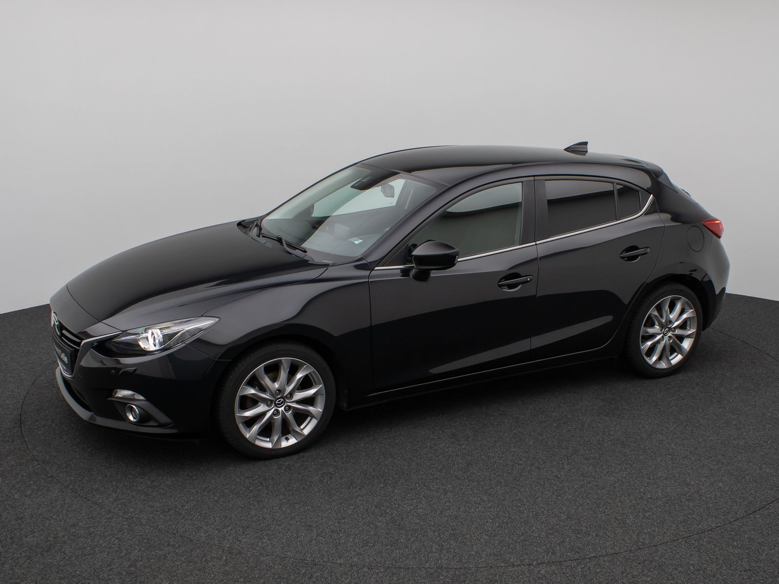 Fahrzeugabbildung Mazda 3 Lim. Sports-Line Kamera Sitzhzg DAB HUD BOSE