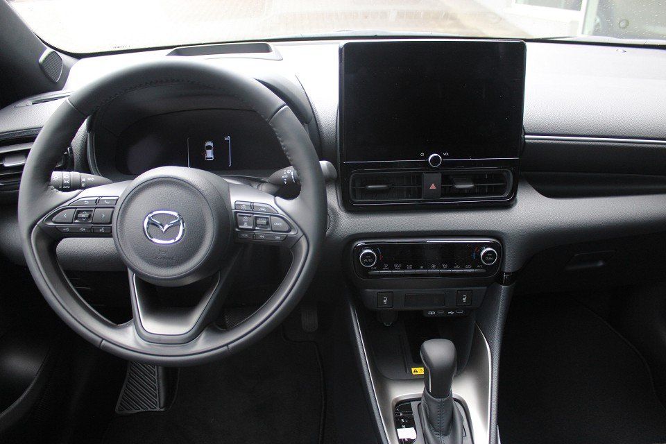 Fahrzeugabbildung Mazda 2 Hybrid 2024 Homura Plus 1.5L VVT-i 116 PS CVT