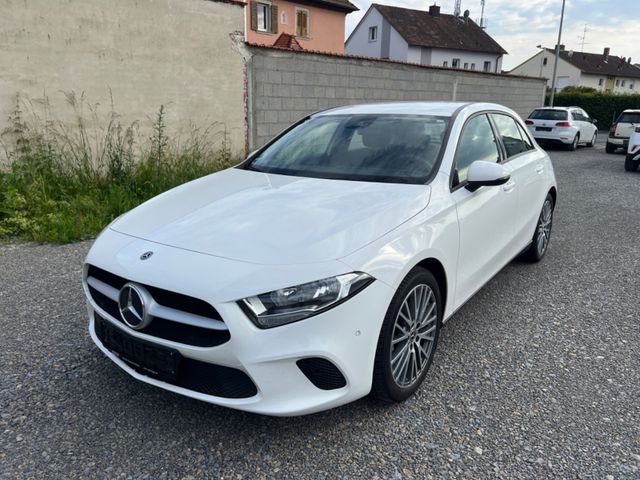 Mercedes-Benz A 200 Navi Spurhalte Ass. Navi Tempomat TOP MBux