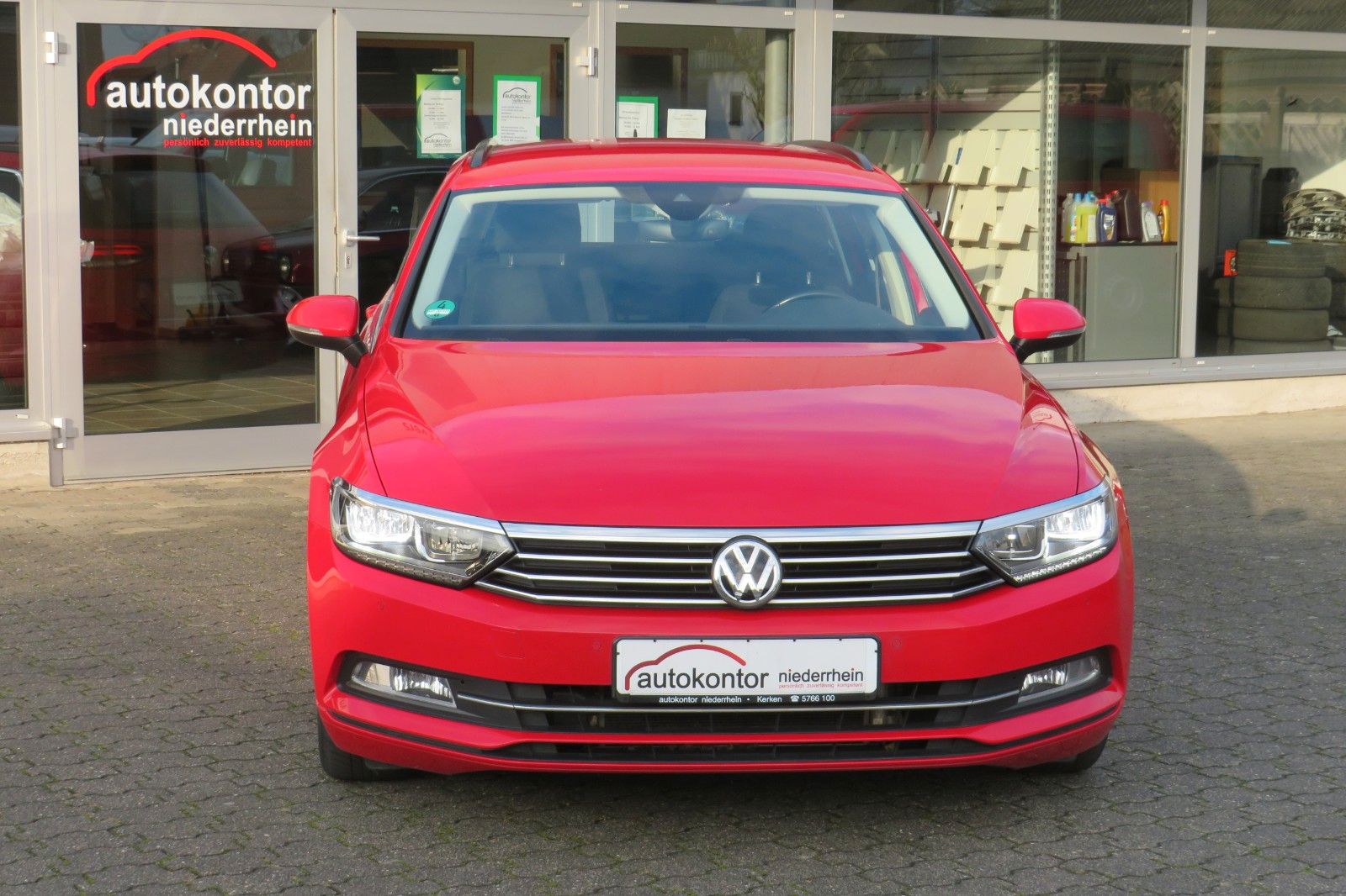 Fahrzeugabbildung Volkswagen Comfortline ACC LED KAMERA AHK NAVI APP-CONNECT