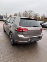 Volkswagen 1.2 TSI 63kW BMT LOUNGE - Volkswagen Golf mit Benzin-Antrieb: 1.6