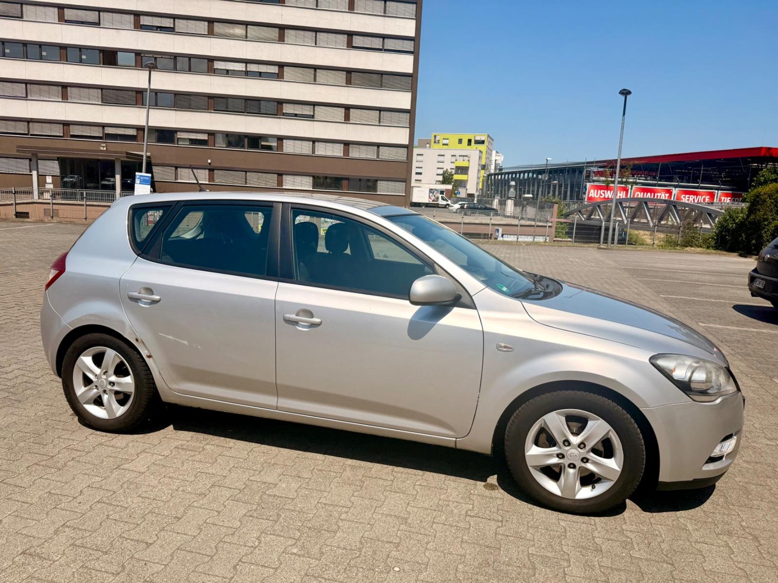 Kia ANDERE Ceed Edition 7