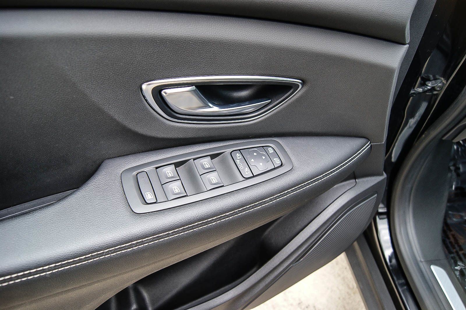 Fahrzeugabbildung Renault Scenic IV Limited DeLuxe NAVI R-Link2 KAMERA 20