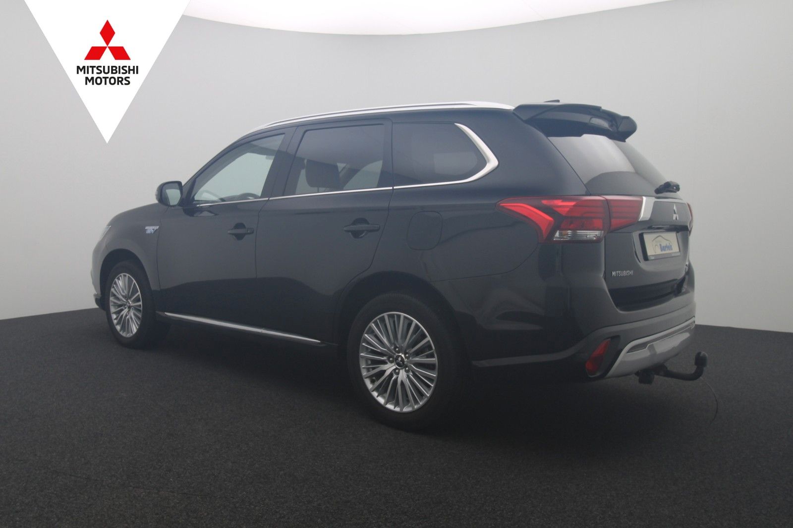 Fahrzeugabbildung Mitsubishi Outlander PHEV 2.4 Basis 4WD