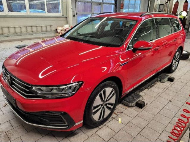 Volkswagen Passat Variant GTE DSG *ACC*NAV*R-CAM*PDC*SHZ*