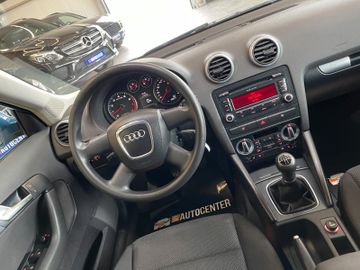 Audi A3 Sportback 1.6 Attraction *TEMPOMAT*SZHZ*KLIMA