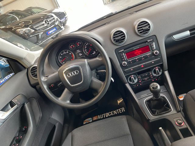 Audi A3 Sportback 1.6 Attraction *TEMPOMAT*SZHZ*KLIMA