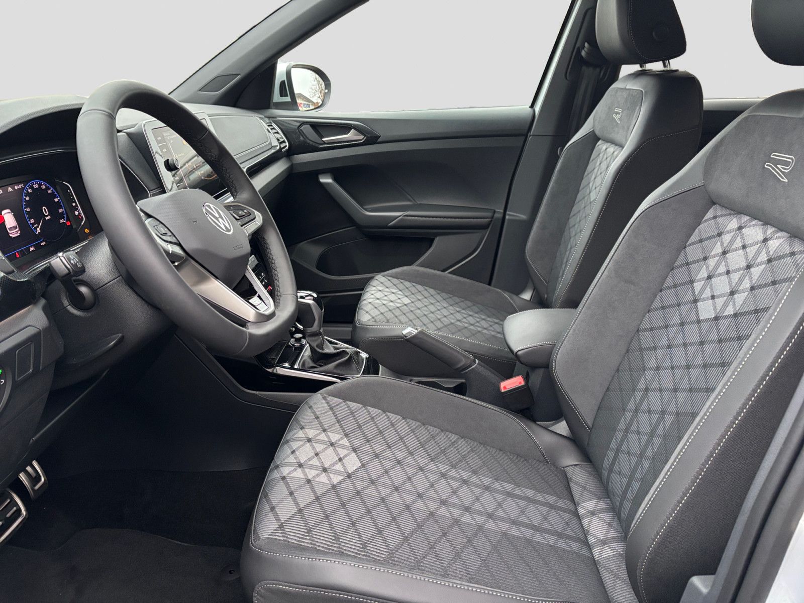 Volkswagen T-Cross - Bild 10