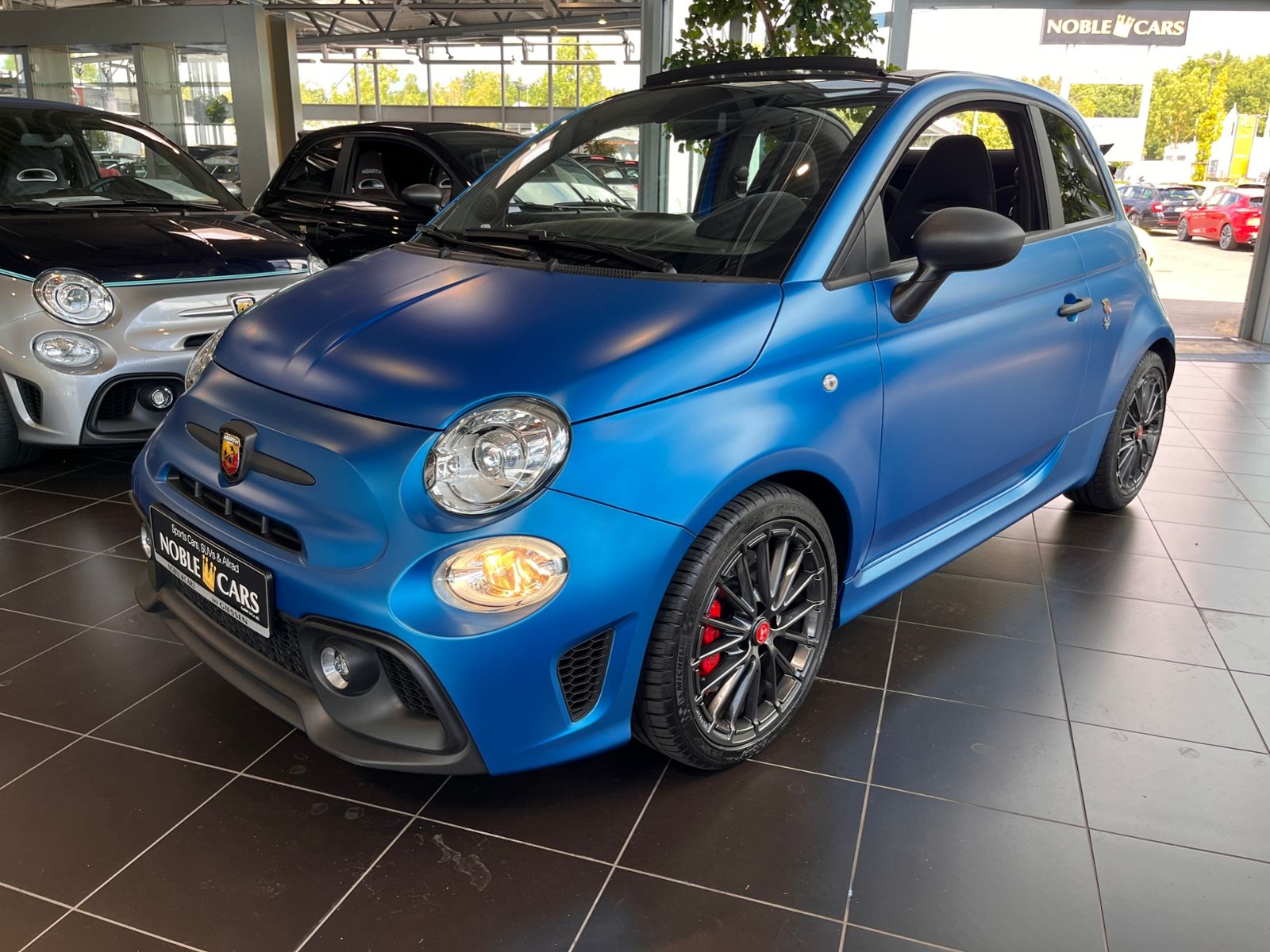 Fahrzeugabbildung Abarth 595C  Competizione BEATS XENON NAVI