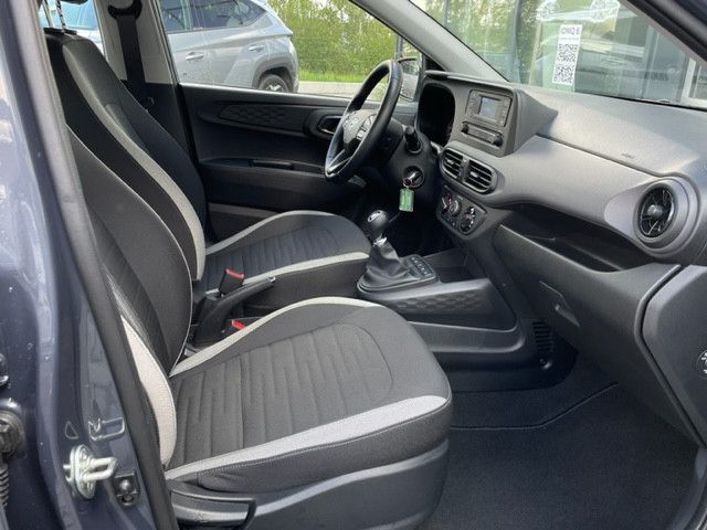 Fahrzeugabbildung Hyundai i10 KLIMA SITZ+LENKRADHEIZUNG PDC