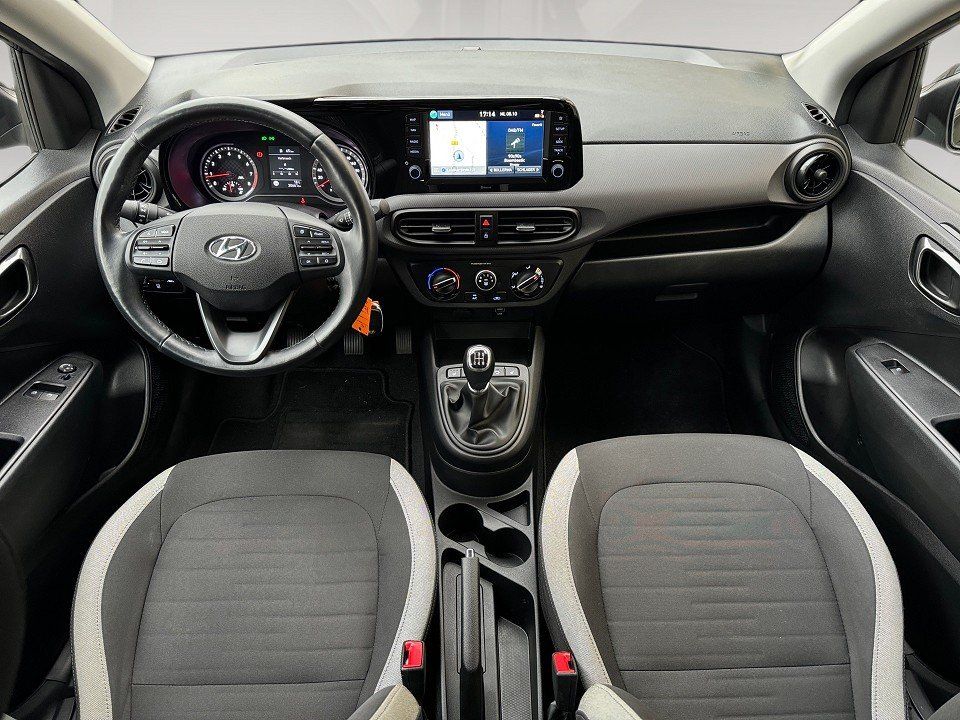 Fahrzeugabbildung Hyundai i10 1.2i Trend Navipaket, 16 Alufelgen, Dach-Lac