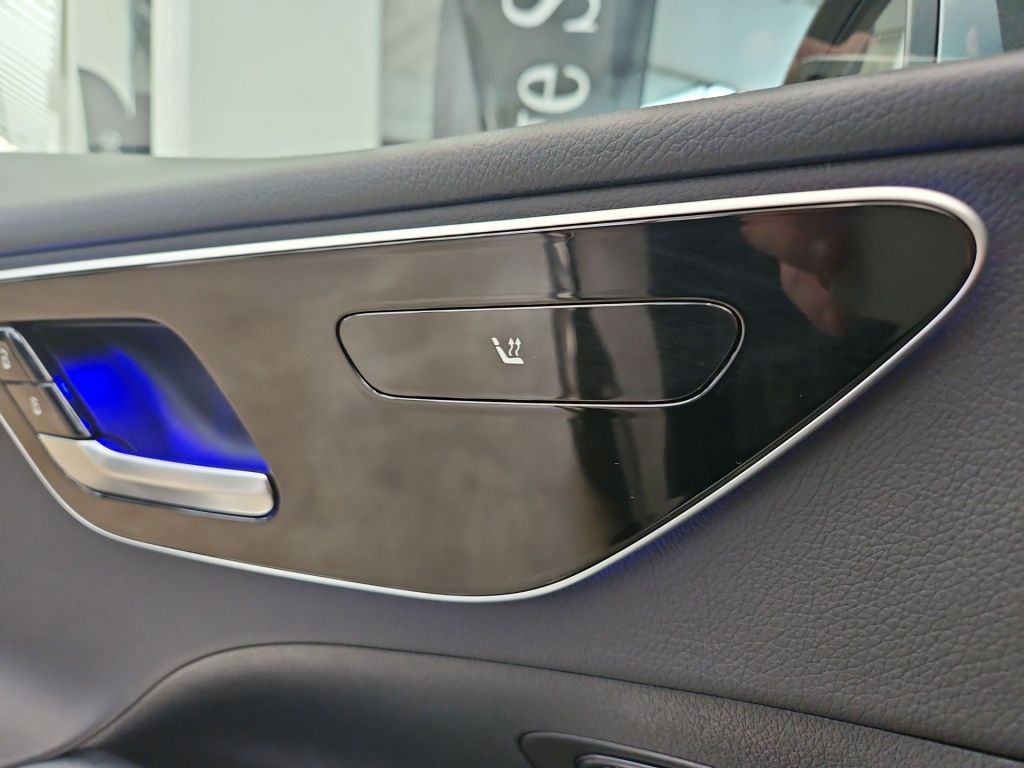 Fahrzeugabbildung Mercedes-Benz C 180 T Avantg. Totwi. Navi LED SHZ Ambie. KAM